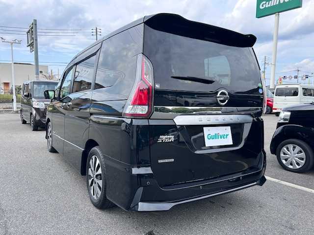 日産 セレナ ハイウェイスターVセレクションⅡ 大阪府 2018(平30)年 6万km ダイヤモンドブラック ９インチナビ　/フルセグ　/Ｂｌｕｅｔｏｏｔｈ　/全方位カメラ　/フリップダウンモニター　/クルーズコントロール　/両側パワースライドドア　/前後コーナーセンサー　/ドライブレコーダー　/ＥＴＣ　/ＬＥＤヘッドライト/マット/バイザー