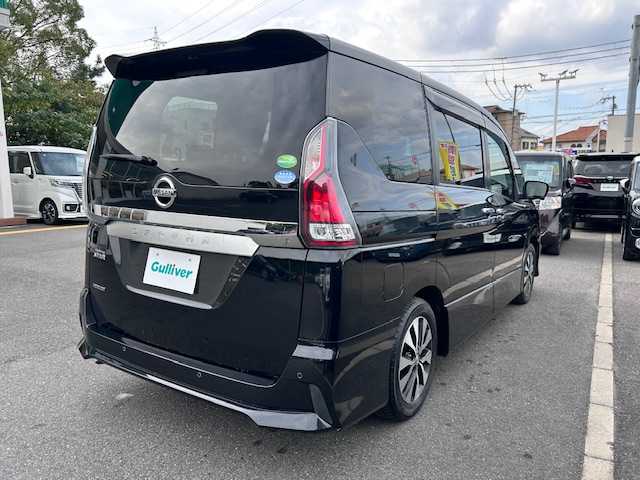 日産 セレナ ハイウェイスターVセレクションⅡ 大阪府 2018(平30)年 6万km ダイヤモンドブラック ９インチナビ　/フルセグ　/Ｂｌｕｅｔｏｏｔｈ　/全方位カメラ　/フリップダウンモニター　/クルーズコントロール　/両側パワースライドドア　/前後コーナーセンサー　/ドライブレコーダー　/ＥＴＣ　/ＬＥＤヘッドライト/マット/バイザー