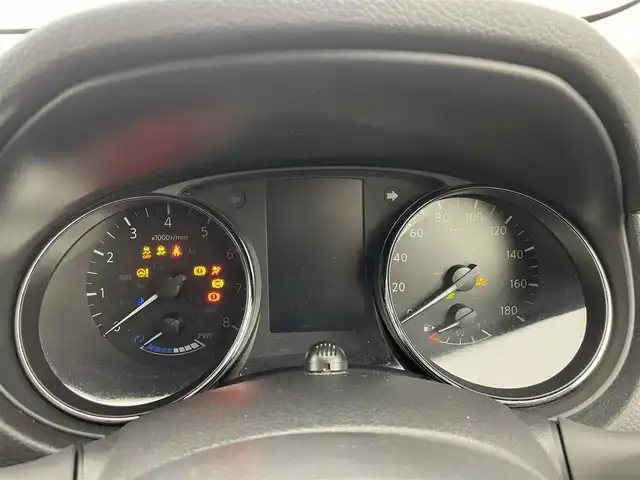 日産 エクストレイル ハイブリッド 20X 茨城県 2017(平29)年 5.3万km ブリリアントホワイトパール プロパイロット/車線逸脱警報システム/車線逸脱防止支援システム/後側方車両検知警報システム/エマージェンシーブレーキ/純正ナビゲーションMM517D-L/コーナーセンサー/パワーバックドア/ハイビームアシスト/インテリルームミラー