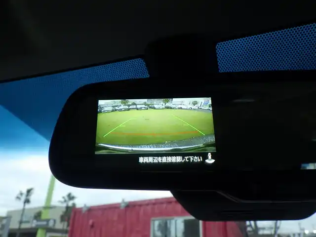 三菱 デリカＤ：５ シャモニー 千葉県 2025(令7)年 0.1千km パールⅡ CHAMONIX (7人)　4WD　e-Assist/オリジナルナビ取付パッケージ＋リアモニター取付パッケージ(25/300)　ステップレス　（7人）D:5専用11型ナビゲーション(322/300)/e-Assist/・衝突被害軽減ブレーキシステム（FCM）/・車線逸脱警報システム（LDW）/・誤発進抑制機能（前進＆後退時）（UMS）/・レーダークルーズコントロールシステム（ACC）/・オートマチックハイビーム[AHB]/エレクトリックテールゲート/両側パワースライドドア/純正メモリーナビ/地デジTV/【DVD/CD再生機能　Bluetooth接続】/【Apple CarPlay　Android Auto対応】/マルチアラウンドモニター/ハーフレザーシート/運転席パワーシート/前席シートヒーター/革巻きステアリング/ステアリングヒーター/ステアリングスイッチ/パドルシフト/LEDヘッドライト/ウインカーミラー/純正18インチアルミホイル/サイド/カーテンエアバッグ/スマートキー