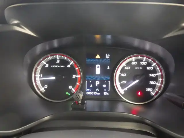 三菱 デリカＤ：５ シャモニー 千葉県 2025(令7)年 0.1千km パールⅡ CHAMONIX (7人)　4WD　e-Assist/オリジナルナビ取付パッケージ＋リアモニター取付パッケージ(25/300)　ステップレス　（7人）D:5専用11型ナビゲーション(322/300)/e-Assist/・衝突被害軽減ブレーキシステム（FCM）/・車線逸脱警報システム（LDW）/・誤発進抑制機能（前進＆後退時）（UMS）/・レーダークルーズコントロールシステム（ACC）/・オートマチックハイビーム[AHB]/エレクトリックテールゲート/両側パワースライドドア/純正メモリーナビ/地デジTV/【DVD/CD再生機能　Bluetooth接続】/【Apple CarPlay　Android Auto対応】/マルチアラウンドモニター/ハーフレザーシート/運転席パワーシート/前席シートヒーター/革巻きステアリング/ステアリングヒーター/ステアリングスイッチ/パドルシフト/LEDヘッドライト/ウインカーミラー/純正18インチアルミホイル/サイド/カーテンエアバッグ/スマートキー