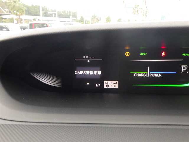 ホンダ ステップワゴン スパーダ eHEV G ホンダS 千葉県 2021(令3)年 4.1万km プラチナホワイトパール ホンダセンシング/・衝突軽減ブレーキ（CMBS）/・車線維持支援システム（LKAS）/・アダプティブクルーズコントロール（ACC）/・後方誤発進抑制機能/・誤発進抑制機能/両側パワースライドドア/純正メモリーナビ/地デジTV/【DVD/CD再生機能　Bluetooth接続】/バックカメラ/革巻きステアリング/ステアリングスイッチ/ETC（2.0）/LEDヘッドライト/フォグライト/ウインカーミラー/純正16インチアルミホイル/スマートキー