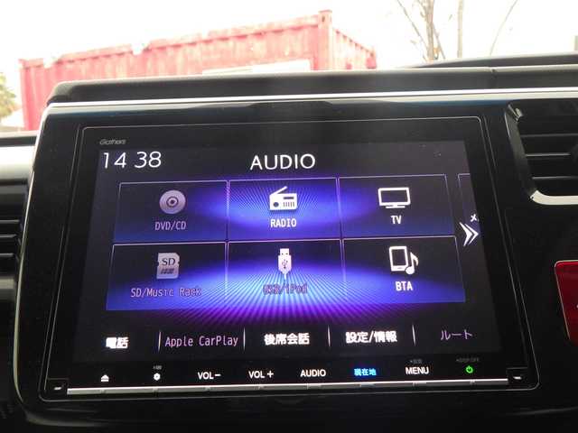 ホンダ ステップワゴン スパーダ eHEV G ホンダS 千葉県 2021(令3)年 4.1万km プラチナホワイトパール ホンダセンシング/・衝突軽減ブレーキ（CMBS）/・車線維持支援システム（LKAS）/・アダプティブクルーズコントロール（ACC）/・後方誤発進抑制機能/・誤発進抑制機能/両側パワースライドドア/純正メモリーナビ/地デジTV/【DVD/CD再生機能　Bluetooth接続】/バックカメラ/革巻きステアリング/ステアリングスイッチ/ETC（2.0）/LEDヘッドライト/フォグライト/ウインカーミラー/純正16インチアルミホイル/スマートキー