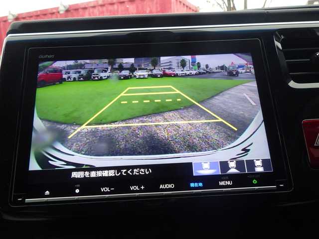 ホンダ ステップワゴン スパーダ eHEV G ホンダS 千葉県 2021(令3)年 4.1万km プラチナホワイトパール ホンダセンシング/・衝突軽減ブレーキ（CMBS）/・車線維持支援システム（LKAS）/・アダプティブクルーズコントロール（ACC）/・後方誤発進抑制機能/・誤発進抑制機能/両側パワースライドドア/純正メモリーナビ/地デジTV/【DVD/CD再生機能　Bluetooth接続】/バックカメラ/革巻きステアリング/ステアリングスイッチ/ETC（2.0）/LEDヘッドライト/フォグライト/ウインカーミラー/純正16インチアルミホイル/スマートキー