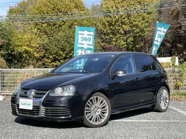 フォルクスワーゲン ゴルフ R32 埼玉県 2006(平18)年 5.2万km 黒 本革シート/シートヒーター/社外ディスプレイオーディオ/バックカメラ/純正１８インチAW/HIDライト/キーレス