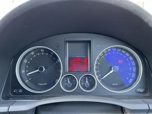 フォルクスワーゲン ゴルフ R32 埼玉県 2006(平18)年 5.2万km 黒 本革シート/シートヒーター/社外ディスプレイオーディオ/バックカメラ/純正１８インチAW/HIDライト/キーレス