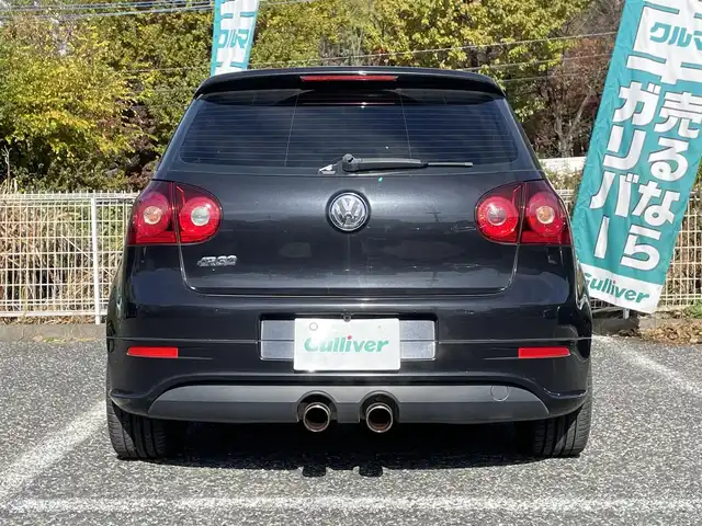 フォルクスワーゲン ゴルフ R32 埼玉県 2006(平18)年 5.2万km 黒 本革シート/シートヒーター/社外ディスプレイオーディオ/バックカメラ/純正１８インチAW/HIDライト/キーレス
