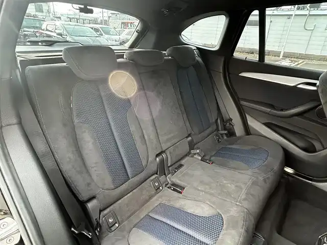 ＢＭＷ Ｘ１ xDrive 18d Mスポーツ 道東・釧路十勝 2019(令1)年 1.4万km サファイアブラックP ４WD/純正HDDナビ/ BT/USB/バックカメラ/ミラーETC/純正前後ドライブレコーダー/衝突回避ブレーキ/クルーズコントロール/パークディスタンスコントロール/フロントシートヒーティング/純正フロアマット/パワーバックドア/純正18インチAW