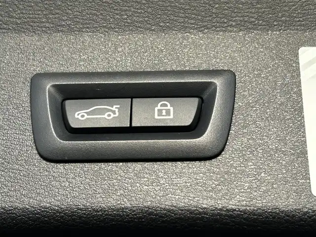 ＢＭＷ Ｘ１ xDrive 18d Mスポーツ 道東・釧路十勝 2019(令1)年 1.4万km サファイアブラックP ４WD/純正HDDナビ/ BT/USB/バックカメラ/ミラーETC/純正前後ドライブレコーダー/衝突回避ブレーキ/クルーズコントロール/パークディスタンスコントロール/フロントシートヒーティング/純正フロアマット/パワーバックドア/純正18インチAW