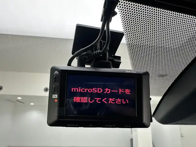 トヨタ Ｃ－ＨＲ S GRスポーツ 兵庫県 2020(令2)年 4.6万km ホワイトパールクリスタルシャイン 純正ディスプレイオーディオ(USB/フルセグ/Bluetooth/Miracast)/全方位カメラ/ハーフレザーシート/シートヒーター(D+N席)/純正19インチアルミホイール/純正フロアマット/追従型クルーズコントロール/前後ドライブレコーダー/オートライト/オートマチックハイビーム/LEDヘッドライト/ビルトインETC/レーンキープアシスト