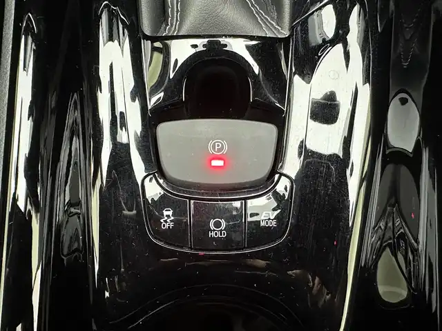 トヨタ Ｃ－ＨＲ S GRスポーツ 兵庫県 2020(令2)年 4.6万km ホワイトパールクリスタルシャイン 純正ディスプレイオーディオ(USB/フルセグ/Bluetooth/Miracast)/全方位カメラ/ハーフレザーシート/シートヒーター(D+N席)/純正19インチアルミホイール/純正フロアマット/追従型クルーズコントロール/前後ドライブレコーダー/オートライト/オートマチックハイビーム/LEDヘッドライト/ビルトインETC/レーンキープアシスト