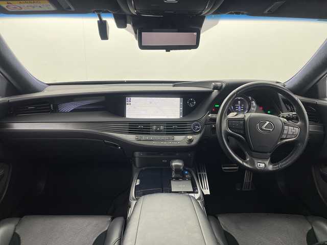 レクサス ＬＳ 500h Fスポーツ 群馬県 2017(平29)年 7.9万km ブラック ４ＷＤ　ムーンルーフ　マークレビンソンプレミアムオーディオ　純正ナビ　全周囲カメラ　ビルトインＥＴＣ２．０　パワーバッグドア　デジタルインナーミラー　シートヒーター　ベンチレーション　ＬＥＤ　禁煙車