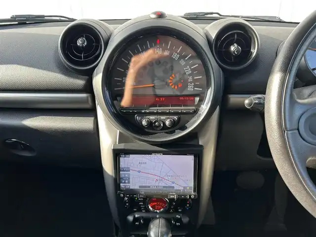 ＭＩＮＩ ミニ クロスオーバー クーパー D 群馬県 2015(平27)年 5万km コスミックブルーM ワンオーナー/社外メモリーナビ（AVIC-R205）/（FM/AM/CD/DVD/BT/AUX/iPod）/フルセグテレビ/社外ドラレコ（前方 20R-012）/バックカメラ/ETC/横滑り防止装置/革巻きステアリング/電動格納ミラー/フォグランプ/純正アルミホイール/純正マット/取扱説明書/保証書/社外ホイール付きスタッドレスタイヤ積込