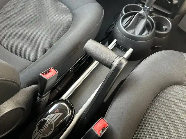 ＭＩＮＩ ミニ クロスオーバー クーパー D 群馬県 2015(平27)年 5万km コスミックブルーM ワンオーナー/社外メモリーナビ（AVIC-R205）/（FM/AM/CD/DVD/BT/AUX/iPod）/フルセグテレビ/社外ドラレコ（前方 20R-012）/バックカメラ/ETC/横滑り防止装置/革巻きステアリング/電動格納ミラー/フォグランプ/純正アルミホイール/純正マット/取扱説明書/保証書/社外ホイール付きスタッドレスタイヤ積込