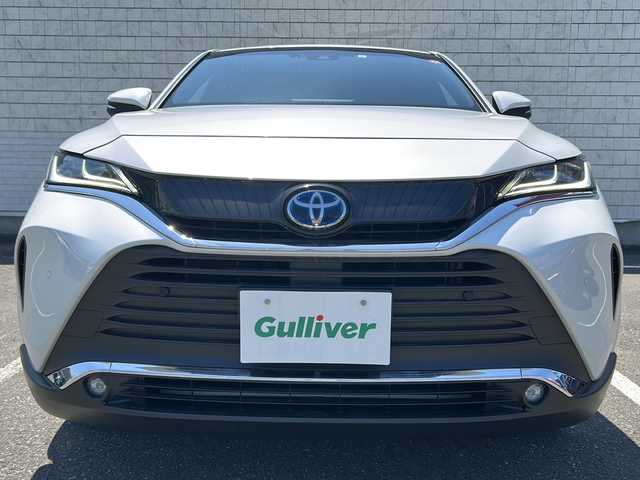 トヨタ ハリアー ハイブリッド G 秋田県 2023(令5)年 5.3万km プラチナホワイトパールマイカ ・4WD/・純正8インチコネクテッドナビ/・フルセグTV/・ETC2.0/・セーフティセンス/・デジタルインナーミラー/・パワーバックドア/・LEDヘッドランプ/・フォグランプ/・オートライト/・純正18インチアルミ/・革巻きステアリングホイール/・ハーフレザーシート/・パワーシート/・左右独立温度調整オートエアコン/・スマートエントリー