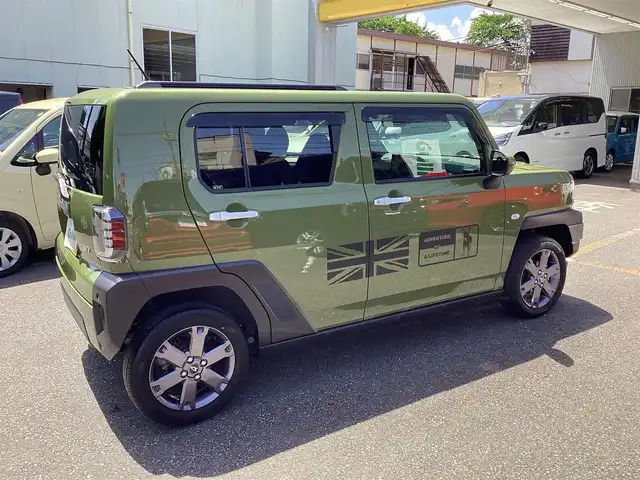 ダイハツ タフト G ターボ 神奈川県 2023(令5)年 1.1万km フォレストカーキメタリック ワンオーナー/9インチディスプレイオーディオ/パノラマ対応カメラ/ETC/スマートアシスト/シートヒーター/スマートキー/リトルD仕様