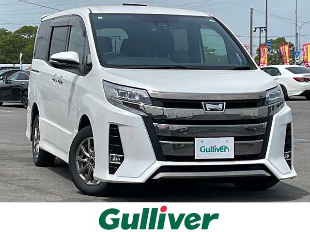 トヨタ ノア Si ダブルバイビーⅡ 道央・札幌 2020(令2)年 3.7万km ホワイトパールクリスタルシャイン ４WD/寒冷地仕様/純正ディーラーOPナビ/CD/DVD/BT/フルセグ/プリクラッシュセーフティ/横滑り防止装置/クルーズコントロール/レーンキープアシスト/クリアランスソナー/バックカメラ/ビルトインETC/アイドリングストップ/ECOMODE/ワイパーデアイサー/両側パワースライドドア/ハーフレザーシート/革巻きステアリング/ステアリングリモコン/MTモード付AT/レーダー探知機/プッシュスタート/スマートキー/LEDヘッドライト/オートライト/オートハイビーム/フォグランプ/電動格納ミラー/ウィンカーミラー/純正フロアマット/ドアバイザー/スペアキー/純正エンジンスターター