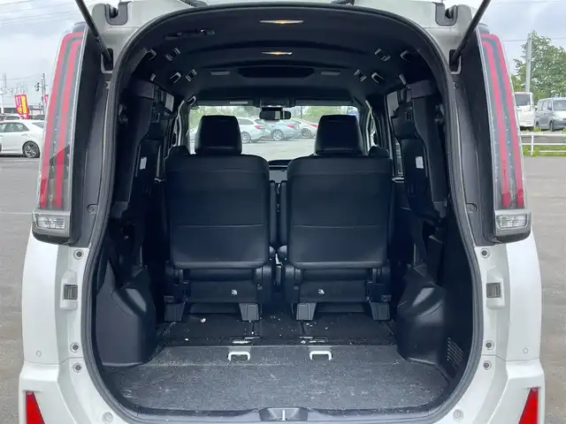 トヨタ ノア Si ダブルバイビーⅡ 道央・札幌 2020(令2)年 3.7万km ホワイトパールクリスタルシャイン ４WD/寒冷地仕様/純正ディーラーOPナビ/CD/DVD/BT/フルセグ/プリクラッシュセーフティ/横滑り防止装置/クルーズコントロール/レーンキープアシスト/クリアランスソナー/バックカメラ/ビルトインETC/アイドリングストップ/ECOMODE/ワイパーデアイサー/両側パワースライドドア/ハーフレザーシート/革巻きステアリング/ステアリングリモコン/MTモード付AT/レーダー探知機/プッシュスタート/スマートキー/LEDヘッドライト/オートライト/オートハイビーム/フォグランプ/電動格納ミラー/ウィンカーミラー/純正フロアマット/ドアバイザー/スペアキー/純正エンジンスターター