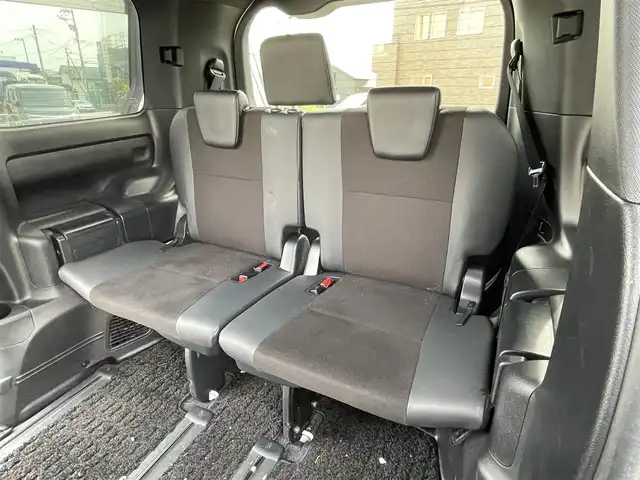 トヨタ ノア Si ダブルバイビーⅡ 道央・札幌 2020(令2)年 3.7万km ホワイトパールクリスタルシャイン ４WD/寒冷地仕様/純正ディーラーOPナビ/CD/DVD/BT/フルセグ/プリクラッシュセーフティ/横滑り防止装置/クルーズコントロール/レーンキープアシスト/クリアランスソナー/バックカメラ/ビルトインETC/アイドリングストップ/ECOMODE/ワイパーデアイサー/両側パワースライドドア/ハーフレザーシート/革巻きステアリング/ステアリングリモコン/MTモード付AT/レーダー探知機/プッシュスタート/スマートキー/LEDヘッドライト/オートライト/オートハイビーム/フォグランプ/電動格納ミラー/ウィンカーミラー/純正フロアマット/ドアバイザー/スペアキー/純正エンジンスターター
