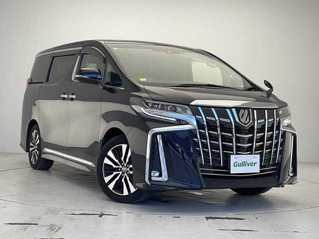 トヨタ アルファード S Cパッケージ 沖縄県 2020(令2)年 4万km スパークリングブラックパールクリスタルシャイン 純正ナビ/（フルセグＴＶ　ＤＶＤ再生　Ｂｌｕｅｔｏｏｔｈ接続）/バックカメラ/ドライブレコーダー/ビルトインETC/トヨタセーフティセンス/100V充電/レザーシート/シートヒーター/エアシート/パワーバックドア/クリアランスソナー/ステアリングヒーター/ステアリングスイッチ/両側パワースライドドア/オットマン/純正フロアマット/純正18インチアルミホイール/取扱説明書