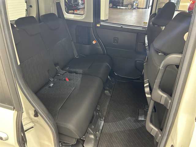 トヨタ タンク カスタムG－T 愛媛県 2019(令1)年 4.4万km ブラックマイカメタリック/パールホワイト2トーン ・７型社外ナビ（フルセグＴＶ・ＢＴ・ＦＭＡＭ・ＳＤ）/・バックカメラ　/・ＥＴＣ　/・両側パワースライドドア　/・クルーズコントロール　/・衝突軽減ブレーキ　/・オートマチックハイビーム　/・前方ドラレコ　/・横滑り防止/・アイドリングストップ/・コーナーセンサー/・ステアリングリモコン/・LEDヘッドライト/・DN席シートヒーター