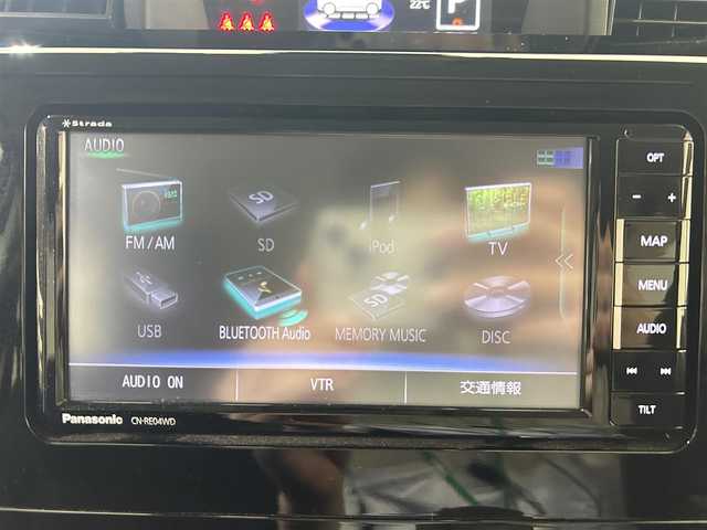 トヨタ タンク カスタムG－T 愛媛県 2019(令1)年 4.4万km ブラックマイカメタリック/パールホワイト2トーン スマートアシスト３/・衝突回避支援ブレーキ機能/・衝突警報機能/・車線逸脱警報機能/・誤発信抑制制御機能/・先行車発進お知らせ機能/・オートハイビーム/７インチSDナビ/（フルセグＴＶ・ＢＴ・ＦＭＡＭ・ＳＤ）/バックカメラ　/ＥＴＣ　/両側パワースライドドア　/クルーズコントロール　/DN席シートヒーター/前方ドラレコ　/横滑り防止/アイドリングストップ/コーナーセンサー/ステアリングリモコン/LEDヘッドライト