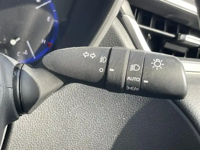 トヨタ カローラ クロス ハイブリッド Z 滋賀県 2023(令5)年 4.1万km プラチナホワイトパールマイカ サンルーフ/モデリスタフルエアロ/純正ディスプレイオーディオ/（フルセグTV/BT）/バックカメラ/ステアリングスイッチ/ブラインドスポットモニター/レーダークルコン/プリクラッシュセーフティ/レーンキープアシスト/電動リアゲート/パワーシート/シートヒーター/オートハイビーム/ＬＥＤヘッドライト/オートリトラミラー/ＥＴＣ/ドライブレコーダー/AC１００V/ルーフレール/純正アルミホイール