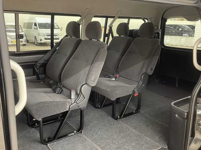 トヨタ ハイエース GL ロング 道央・札幌 2011(平23)年 6万km ブラックマイカ /4WD//社外ナビ：AVN770HDmkII//後席フリップダウンモニター//純正OPモデリスタフロントエアロ//片側パワースライドドア//バックカメラ//デジタルインナーミラー//LEDヘッドライト//純正１５インチホイール付きスタッドレスタイヤ積み込み//