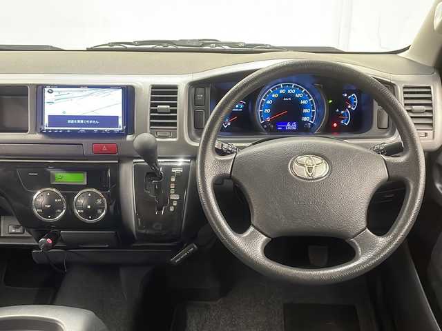 トヨタ ハイエース GL ロング 道央・札幌 2011(平23)年 6万km ブラックマイカ /4WD//社外ナビ：AVN770HDmkII//後席フリップダウンモニター//純正OPモデリスタフロントエアロ//片側パワースライドドア//バックカメラ//デジタルインナーミラー//LEDヘッドライト//純正１５インチホイール付きスタッドレスタイヤ積み込み//