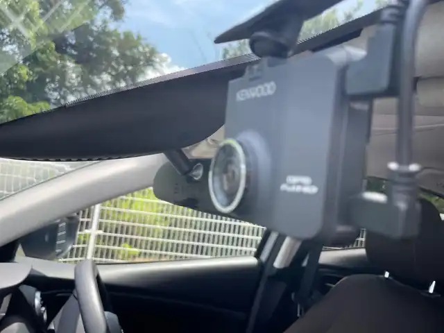 マツダ マツダ２ XD プロアクティブ 大阪府 2022(令4)年 1.4万km プラチナクォーツメタリック 純正ナビ/   TV/Bluetooth/USB/バックモニター/衝突軽減ブレーキ/横滑り防止装置/コーナーセンサー/ＢＳＭ/前席シートヒーター/ヘッドアップディスプレイ/アイドリングストップ/レーンキープアシスト/ステアリングスイッチ/ドライブレコーダー/純正15インチアルミホイール/純正フロアマット/プッシュスタート/スマートキー/ＬＥＤライト