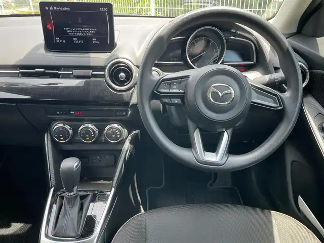 マツダ マツダ２ XD プロアクティブ 大阪府 2022(令4)年 1.4万km プラチナクォーツメタリック 純正ナビ/   TV/Bluetooth/USB/バックモニター/衝突軽減ブレーキ/横滑り防止装置/コーナーセンサー/ＢＳＭ/前席シートヒーター/ヘッドアップディスプレイ/アイドリングストップ/レーンキープアシスト/ステアリングスイッチ/ドライブレコーダー/純正15インチアルミホイール/純正フロアマット/プッシュスタート/スマートキー/ＬＥＤライト