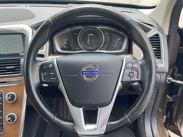 ボルボ ＸＣ６０ D4 クラシック 山口県 2016(平28)年 12.5万km トワイライトブロンズメタリック 純正メモリナビ/Bluetooth接続/バックカメラ/シートヒーター/純正フロアマット/純正18インチアルミホイール/クルーズコントロール/パワーシート/サンルーフ/電動リアゲート/ウインカーミラー/ETC/プッシュスタート