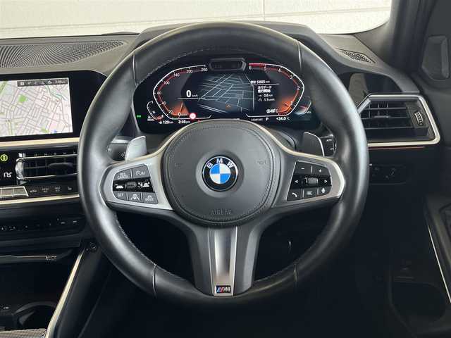 ＢＭＷ ３２０ｄ 山形県 2022(令4)年 5.4万km 白 ・純正ナビ/・サンルーフ/・前後ドラレコ/・バックカメラ/・アダプティブクルーズコントロール/・レーンキープアシスト/・社外チューナー/・ブラインドスポットモニター/・ETC/・パワーテールゲート/・アンビエントライト/・横滑り防止/・オートライト/・シートヒーター