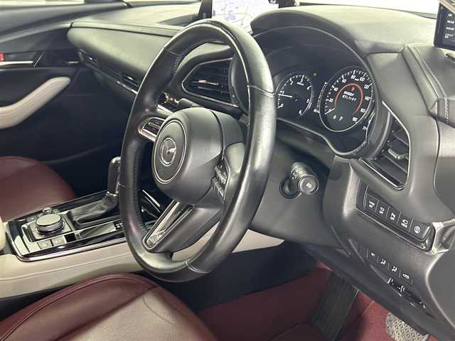 マツダ ＣＸ－３０ 佐賀県 2020(令2)年 8.7万km スノーフレイクホワイトパールマイカ 純正１０．２５インチナビ/（フルセグTV/CD/DVD/Bluetooth/USB/HDMI）/衝突被害軽減システム/ＢＯＺＥプレミアムサウンド/全方位カメラ/前後ドライブレコーダー/追従型クルーズコントロール/運転席パワーシート/レザーシート/シートヒーター/コーナーセンサー/ハンドルヒーター/ヘッドアップディスプレイ/パワーバックドア/シートポジションメモリ/レーダー/横滑り防止装置/盗難防止装置