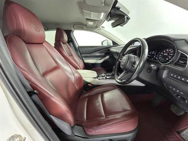 マツダ ＣＸ－３０ 佐賀県 2020(令2)年 8.7万km スノーフレイクホワイトパールマイカ 純正１０．２５インチナビ/（フルセグTV/CD/DVD/Bluetooth/USB/HDMI）/衝突被害軽減システム/ＢＯＺＥプレミアムサウンド/全方位カメラ/前後ドライブレコーダー/追従型クルーズコントロール/運転席パワーシート/レザーシート/シートヒーター/コーナーセンサー/ハンドルヒーター/ヘッドアップディスプレイ/パワーバックドア/シートポジションメモリ/レーダー/横滑り防止装置/盗難防止装置