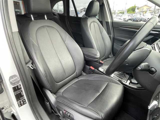 ＢＭＷ Ｘ１ xDrive 20i Xライン 栃木県 2018(平30)年 3.9万km ミネラルホワイト コンフォートアクセス/インテリジェントセーフティ/ヘッドアップディスプレイ/黒レザーシート /パワーシート /シートヒーター /ナビ/バックカメラ/ミラーETC/パークディスタンスコントロール/アクティブクルーズコントロール/ダウンヒルアシスト/パワーテールゲート/パーキングアシスト /ドライブレコーダー