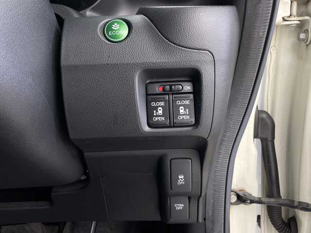 ホンダ Ｎ ＢＯＸ カスタム G SSパッケージ 鹿児島県 2014(平26)年 11.1万km プレミアムホワイトパール 純正メモリナビ/（AM/FM/CD/DVD/ワンセグ）/バックカメラ/両側パワースライドドア/前後ドライブレコーダー/CTBA/ETC/革調シートカバー/純正AW14インチ/純正フロアマット/パワーウインドウ/パワーステアリング/スマートキー/スペアキー