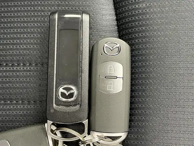 マツダ ＣＸ－３ XDプロアクティブSパッケージ 千葉県 2019(平31)年 3.6万km エターナルブルーマイカ アドバンストスマートシティブレーキサポート/・後退時スマートシティブレーキサポート/・AT誤発進抑制制御 /・スマートブレーキサポート/・レーダークルーズコントロール (全車速追従機能付）/・ブラインドスポットモニタリング/・パーキングセンサー（前後）/・車線逸脱警報システム/・ドライバーアテンションアラー/純正センターディスプレイ/・Bluetooth接続/・CD/DVD再生機能/・全方位カメラ/LEDヘッドランプ/LEDフォグランプ/ハーフレザーシート/スマートキー