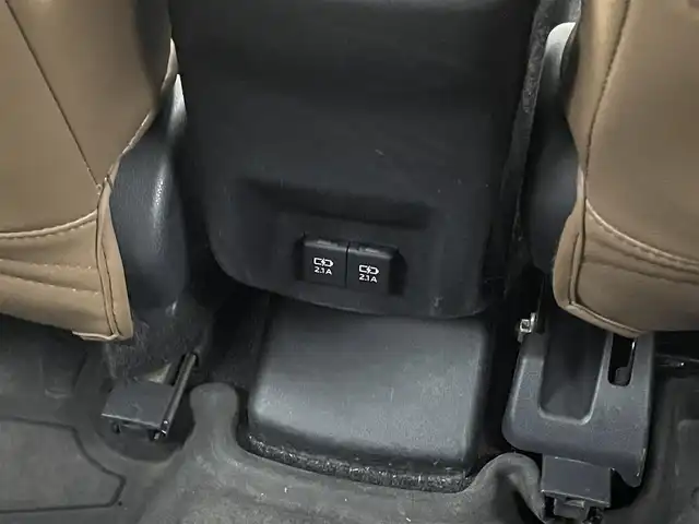 トヨタ ライズ Z 福井県 2021(令3)年 6.5万km ナチュラルベージュマイカM ４WD/純正９型ナビ　/型式：ＮＳＺＴ－Ｙ６８Ｔ /【AM/FM/CD/DVD/Bluetooth/フルセグTV】/全方位カメラ/ビルトインETC/シートヒーター（運転席/助手席）/オートライト/LEDヘッドライド/フロントフォグランプ/プッシュスタート/スマートキー/衝突軽減ブレーキ/クルーズコントロール（追従有）/レーンキープアシスト/社外シートカバー /前後コーナーセンサー