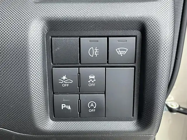 トヨタ ライズ Z 福井県 2021(令3)年 6.5万km ナチュラルベージュマイカM ４WD/純正９型ナビ　/型式：ＮＳＺＴ－Ｙ６８Ｔ /【AM/FM/CD/DVD/Bluetooth/フルセグTV】/全方位カメラ/ビルトインETC/シートヒーター（運転席/助手席）/オートライト/LEDヘッドライド/フロントフォグランプ/プッシュスタート/スマートキー/衝突軽減ブレーキ/クルーズコントロール（追従有）/レーンキープアシスト/社外シートカバー /前後コーナーセンサー