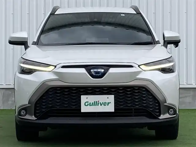 トヨタ カローラ クロス ハイブリッド Z 香川県 2023(令5)年 3.3万km プラチナホワイトパールマイカ トヨタセーフティーセンス/・プリクラッシュ/・ＬＴＡ/純正9インチナビ/バックカメラ/ハーフレザーシート/シートヒーター/パワーシート/パワーバックドア/革巻きステアリング/ステアリングリモコン/レーダークルーズ/ＢＳＭ/ＬＥＤライト/ＡＣ１００Ｖ/スマートキー