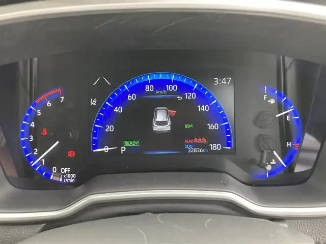 トヨタ カローラ クロス ハイブリッド Z 香川県 2023(令5)年 3.3万km プラチナホワイトパールマイカ トヨタセーフティーセンス/・プリクラッシュ/・ＬＴＡ/純正9インチナビ/バックカメラ/ハーフレザーシート/シートヒーター/パワーシート/パワーバックドア/革巻きステアリング/ステアリングリモコン/レーダークルーズ/ＢＳＭ/ＬＥＤライト/ＡＣ１００Ｖ/スマートキー