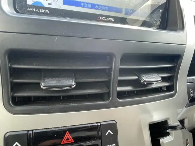 トヨタ ヴォクシー ZS 千葉県 2010(平22)年 10.4万km ブラック ユーザー買取車両/社外ナビ(AVN-LS01W)/・フルセグ/BT/DVD/CD/両側パワースライドドア/ETC/純正フロアマット/純正16インチAW