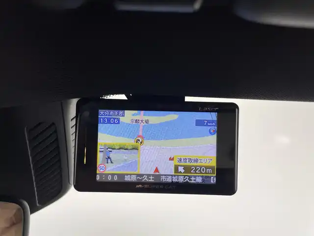 メルセデス・ベンツ ＧＬＢ２００ｄ 大分県 2020(令2)年 5.3万km デジタルホワイト アクティブレーンキーピングアシスト/アクティブブレーキアシスト/ブラインドスポットアシスト/レーダークルーズコントロール/スライディングルーフ/純正ナビ/(AM/FM/TV/USB/BT)/全方位カメラ/前方ドライブレコーダー/前席パワーシート/（ポジションメモリー付き）/前席シートヒーター/電動リアゲート/7人乗り/プッシュスタート/スマートキー/オートライト/LEDヘッドライト/純正フロアマット/純正20インチアルミホイール/保証書・取扱説明書