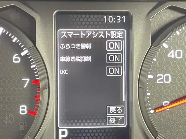 ダイハツ タフト G ダーククロムベンチャー 千葉県 2025(令7)年 0.1千km クロムグレーメタリック G　ダーククロムベンチャー/届出済未使用車/禁煙車/ガラスルーフ/スマートアシスト/・レーンキープアシスト/・車線逸脱警報システム/・レーダークルーズコントロール/・コーナーセンサー/革巻きステアリング/ステアリングスイッチ/DNシートヒーター/電子パーキング/・ブレーキホールド/純正15インチAW
