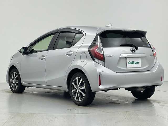 トヨタ アクア S スタイルブラック 愛知県 2019(平31)年 4.6万km シルバーM 社外ナビ/・フルセグ/・Bluetooth/・DVD/CD/・AM/FM/・・SD音楽録音/バックカメラ/ETC/前方ドライブレコーダー/衝突軽減ブレーキ/クリアランスソナー/LDA/先行車発進お知らせ機能/オートマチックハイビーム/ステアリングスイッチ/スマートキー
