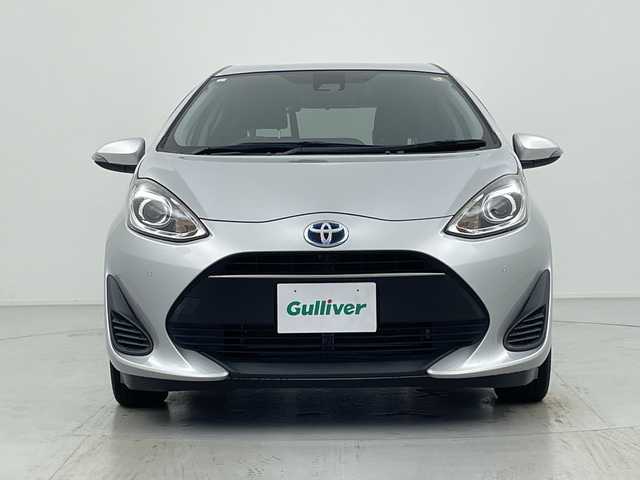 トヨタ アクア S スタイルブラック 愛知県 2019(平31)年 4.6万km シルバーM 社外ナビ/・フルセグ/・Bluetooth/・DVD/CD/・AM/FM/・・SD音楽録音/バックカメラ/ETC/前方ドライブレコーダー/衝突軽減ブレーキ/クリアランスソナー/LDA/先行車発進お知らせ機能/オートマチックハイビーム/ステアリングスイッチ/スマートキー