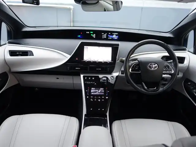 トヨタ ＭＩＲＡＩ 静岡県 2016(平28)年 3.4万km ピュアブルーメタリック 2トーン 水素自動車/法人ワンオーナー／禁煙車/車検R9年2月25日/トヨタセーフティセンス/　・プリクラッシュセーフティ/　・レーダークルーズコントロール/　・レーンキープシスト/　・オートマチックハイビーム/BSM/クリアランスソナー／バックソナー/純正9インチSDナビ（DSZT-YB4Y）/　CD/DVD/SD/BT/USB/VTR/フルセグTV/バックカメラ/ビルトインETC/前方ドライブレコーダー（DC-DR410）/置くだけ充電/前席パワーシート／運転席シートメモリー/前席シートヒーター/プッシュスタート／スマートキー/LEDヘッドライト/取扱説明書／保証書/純正フロアマット／ドアバイザー