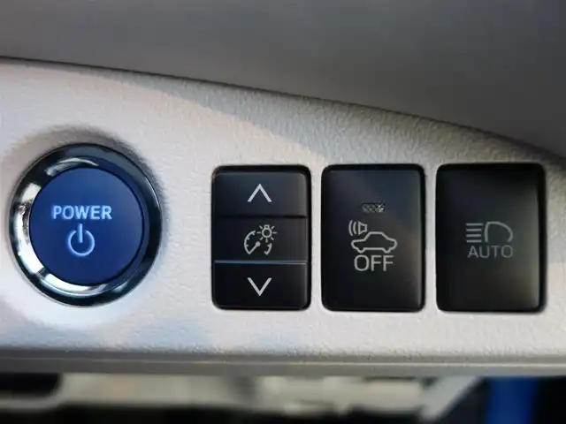 トヨタ ＭＩＲＡＩ 静岡県 2016(平28)年 3.4万km ピュアブルーメタリック 2トーン 水素自動車/法人ワンオーナー／禁煙車/車検R9年2月25日/トヨタセーフティセンス/　・プリクラッシュセーフティ/　・レーダークルーズコントロール/　・レーンキープシスト/　・オートマチックハイビーム/BSM/クリアランスソナー／バックソナー/純正9インチSDナビ（DSZT-YB4Y）/　CD/DVD/SD/BT/USB/VTR/フルセグTV/バックカメラ/ビルトインETC/前方ドライブレコーダー（DC-DR410）/置くだけ充電/前席パワーシート／運転席シートメモリー/前席シートヒーター/プッシュスタート／スマートキー/LEDヘッドライト/取扱説明書／保証書/純正フロアマット／ドアバイザー