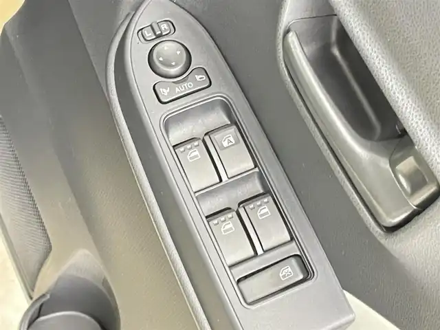 ダイハツ タント X 千葉県 2025(令7)年 0.5万km サンドベージュメタリック 禁煙車/スマートアシスト/・衝突警報機能/・衝突回避支援ブレーキ機能/・ブレーキ制御付誤発進抑制機能/・車線逸脱警報機能/・車線逸脱抑制制御機能/・ふらつき警報/・路側逸脱警報機能/左側パワースライドドア/7インチワイドディスプレイオーディオ/バックカメラ/LEDオートライト/オートエアコン/アイドリングストップ/プッシュスタート/スマートキー